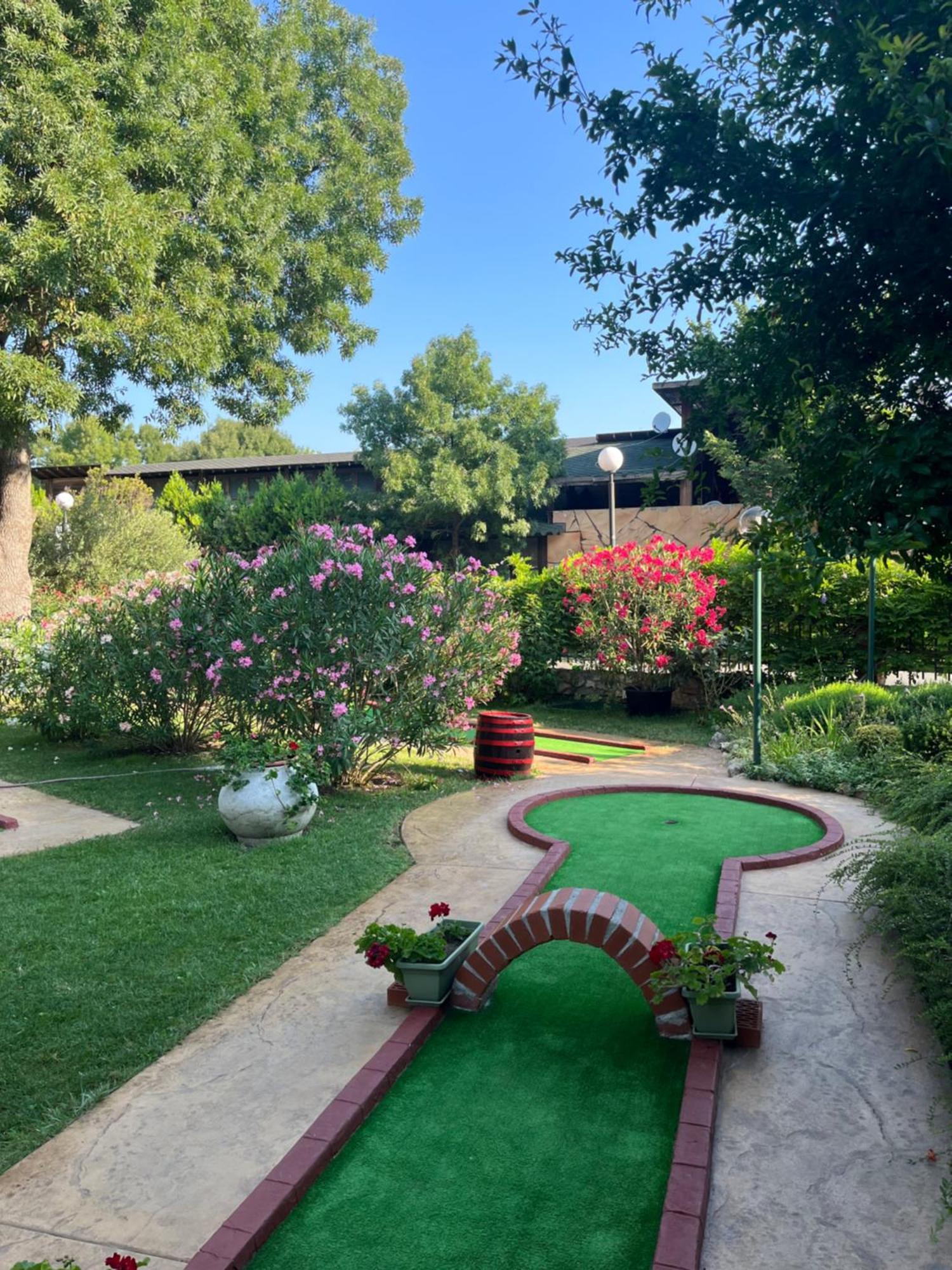 Oleander House And Tennis Club Солнечный берег Экстерьер фото